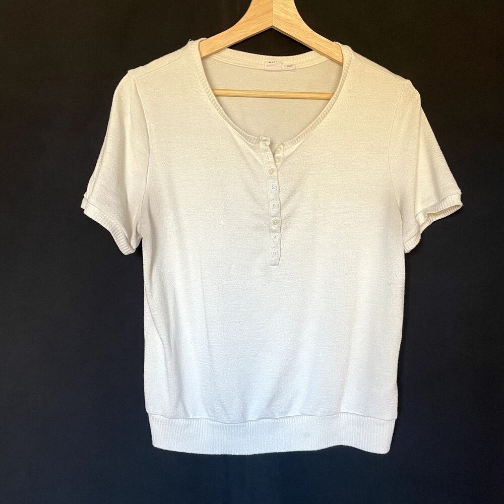 GAP knit short sleeved shirt women's size M top vintage style summer shirt